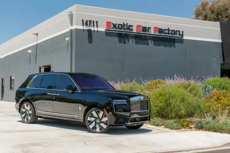 2025 Rolls-Royce Cullinan Base's photo