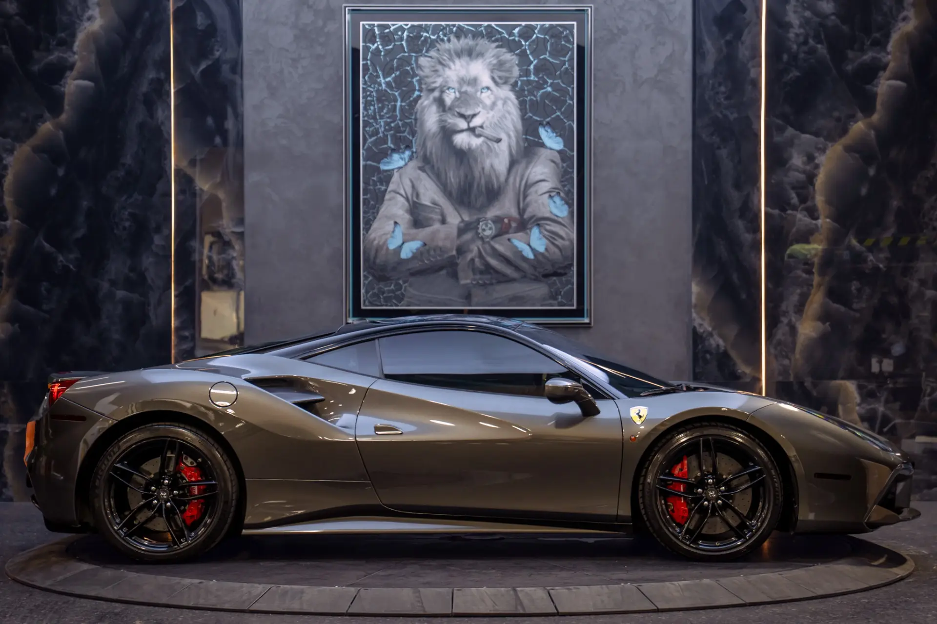 2017 Ferrari 488 Base photo 4