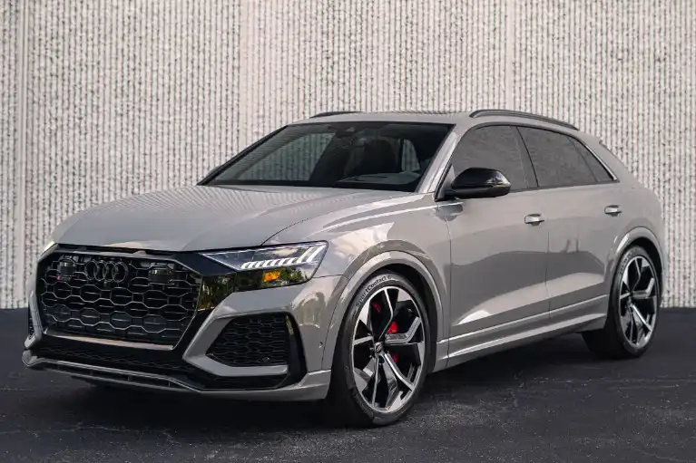 2024 Audi RS Q8 Base's photo