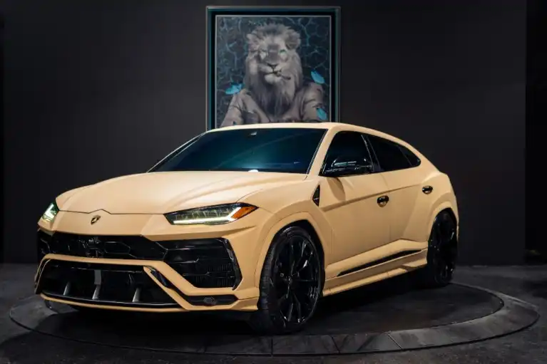 2020 Lamborghini Urus 4.0 V8's photo