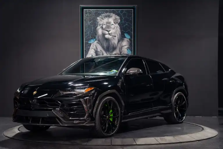 2022 Lamborghini Urus 4.0 V8's photo