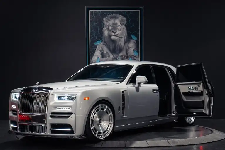 2020 Rolls-Royce Phantom Base's photo
