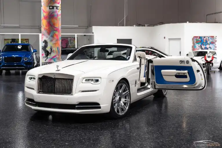 2018 Rolls-Royce Dawn Base's photo