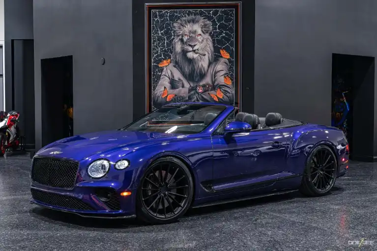 2021 Bentley Continental GT Convertible V8 Mulliner's photo