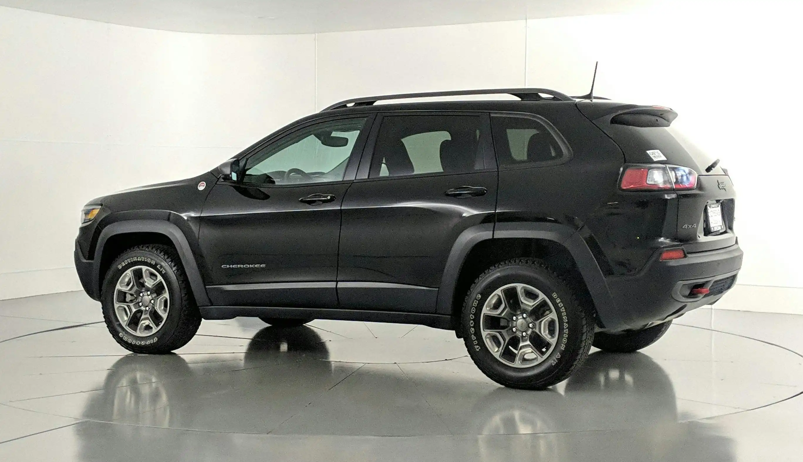 2019 Jeep Cherokee Trailhawk 4X4's photo