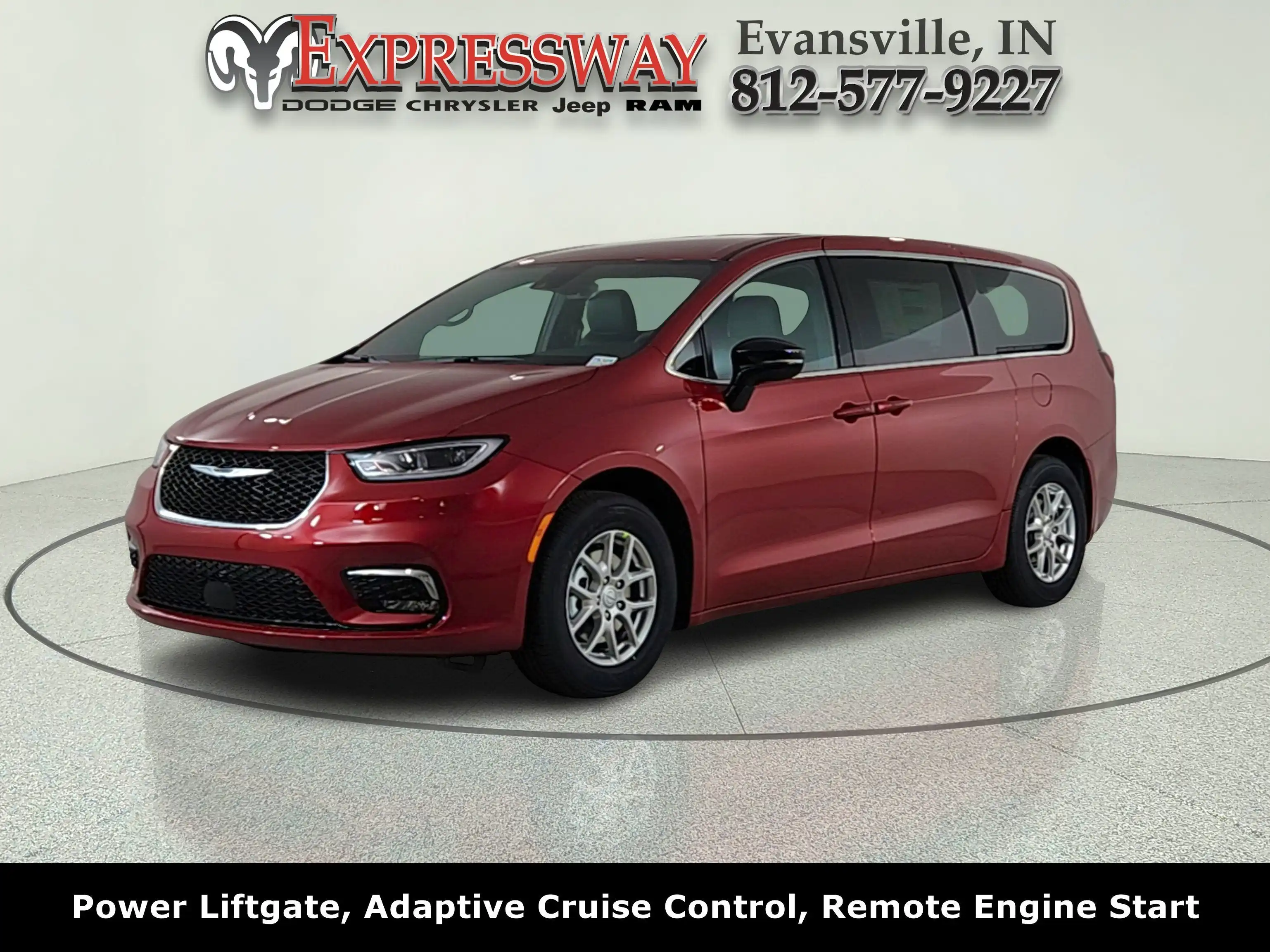 2026 Chrysler Pacifica Select's photo