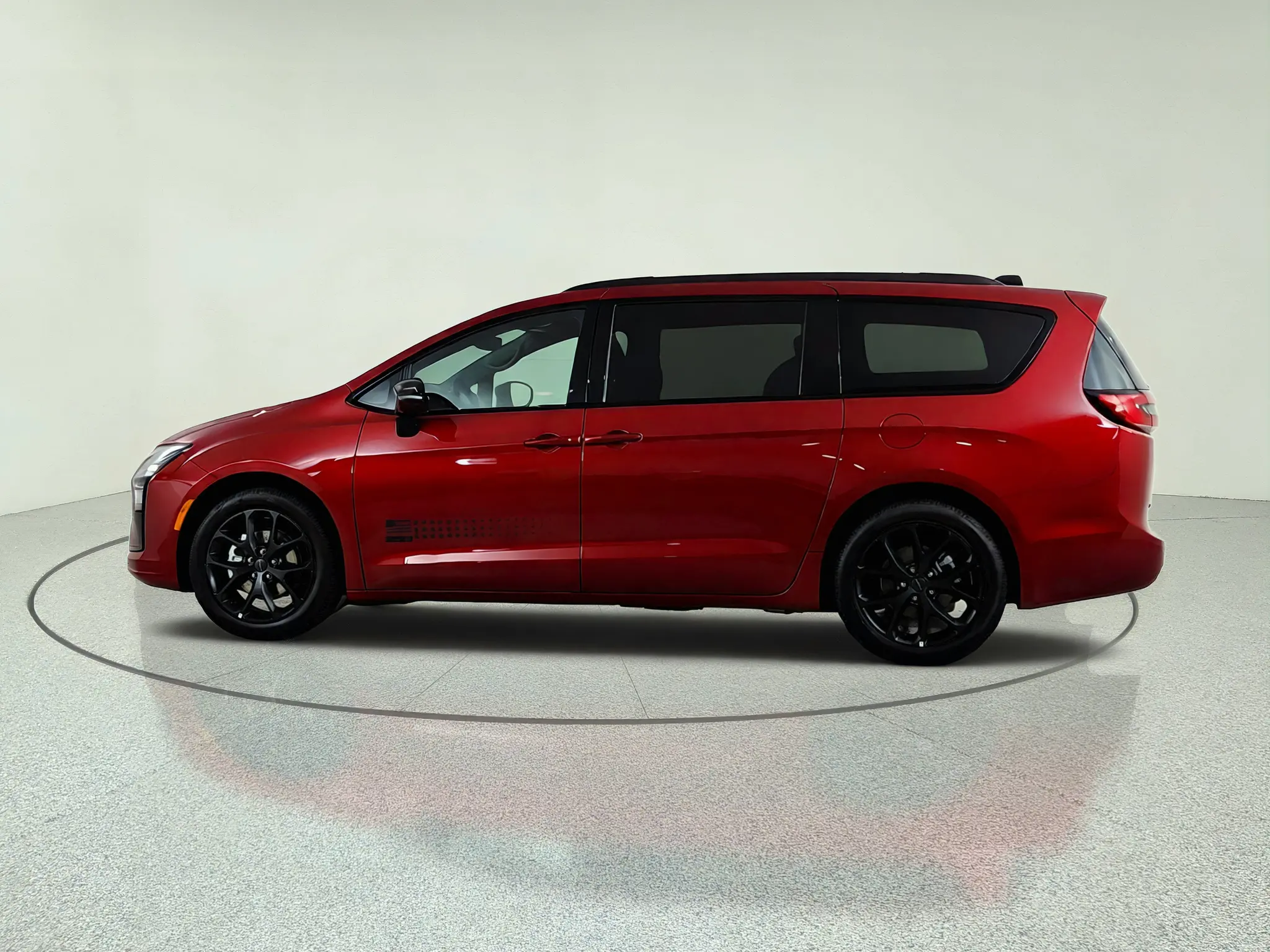 2027 Chrysler Pacifica Select photo 4