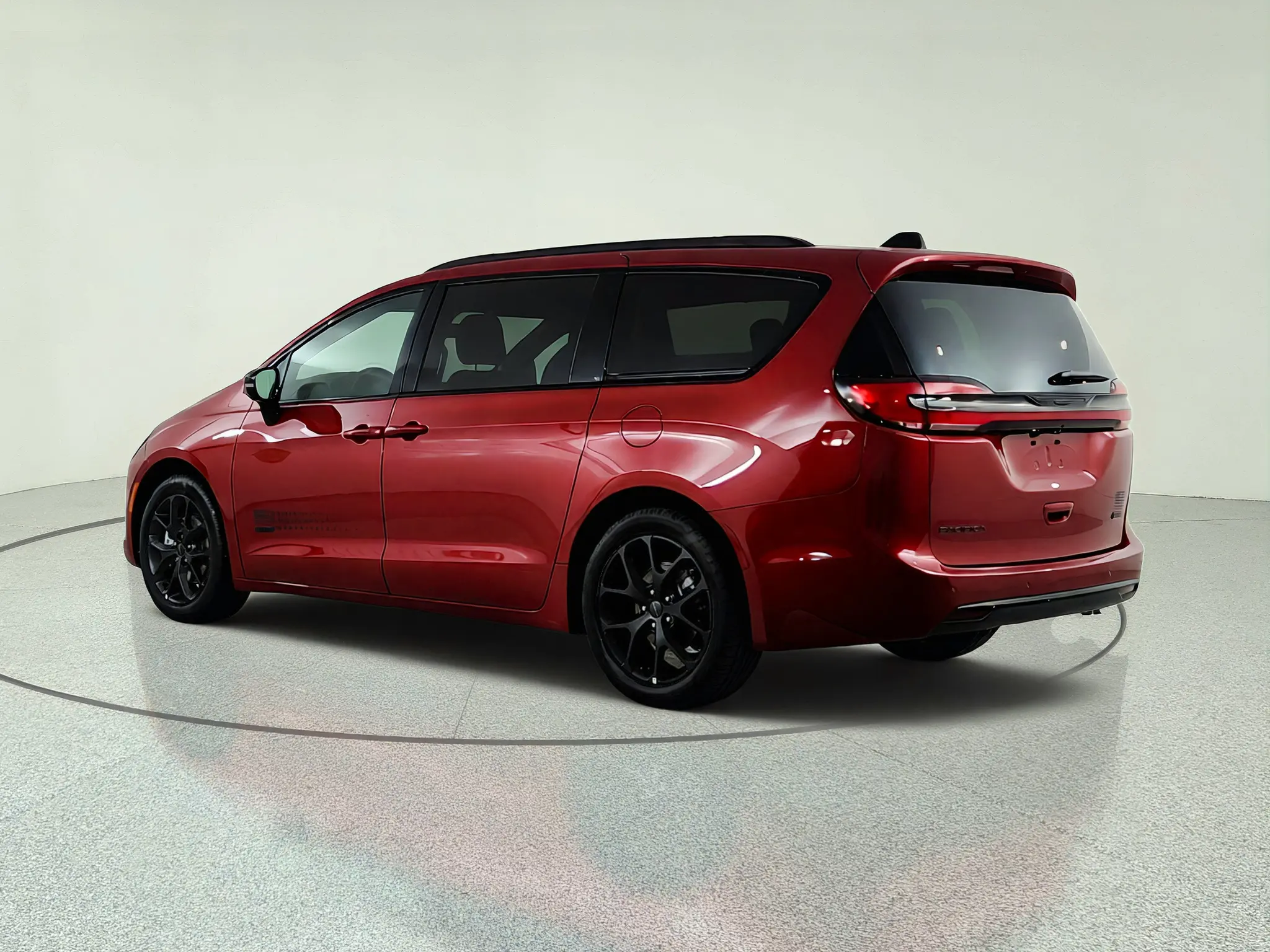 2027 Chrysler Pacifica Select photo 5