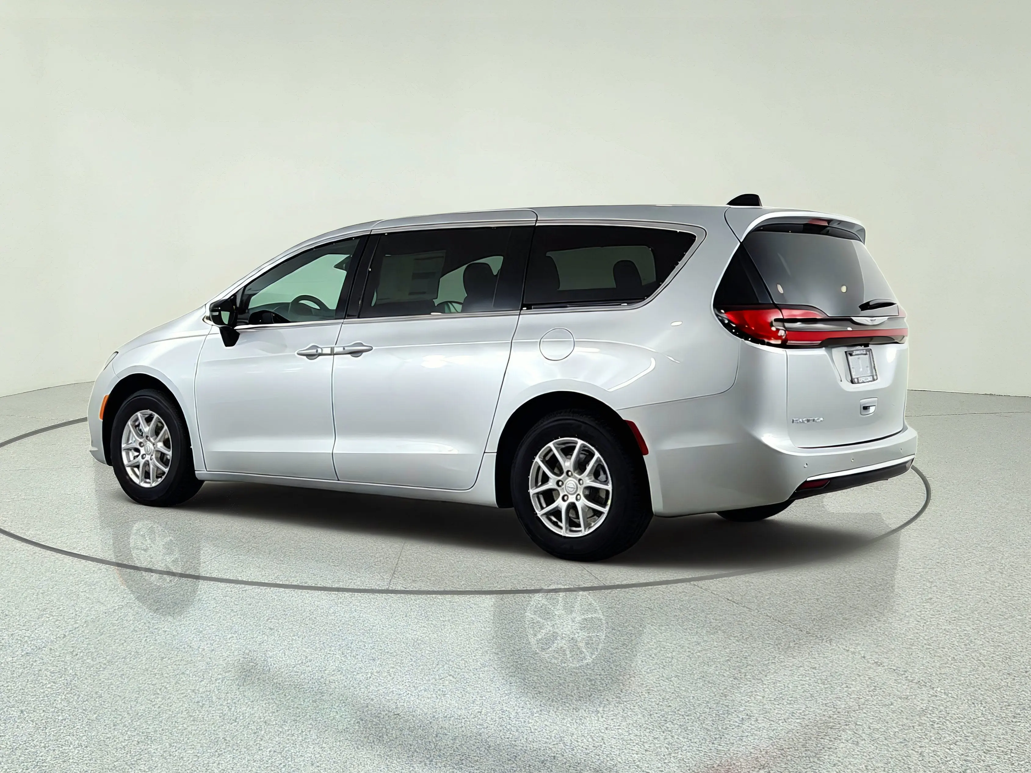 2026 Chrysler Pacifica Select photo 5