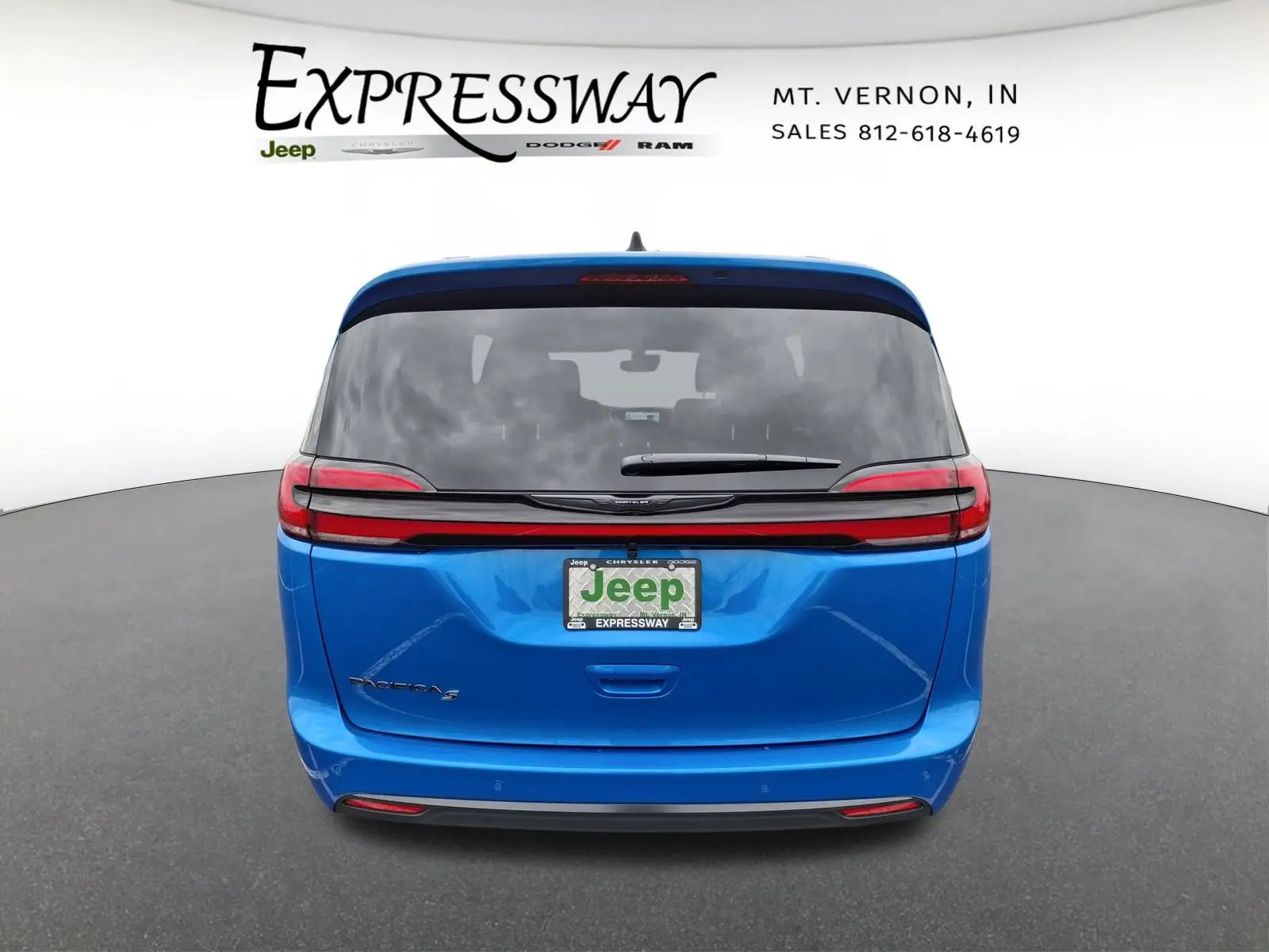 2026 Chrysler Pacifica Select photo 5