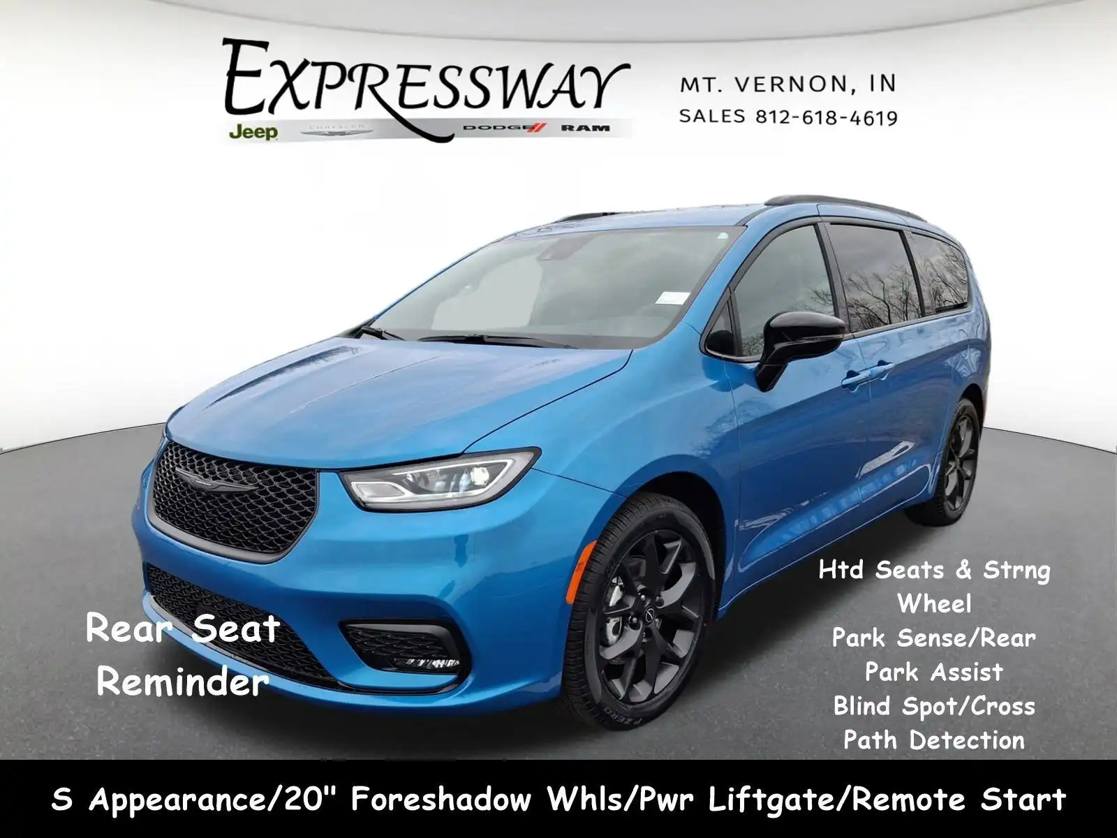 2026 Chrysler Pacifica Select's photo