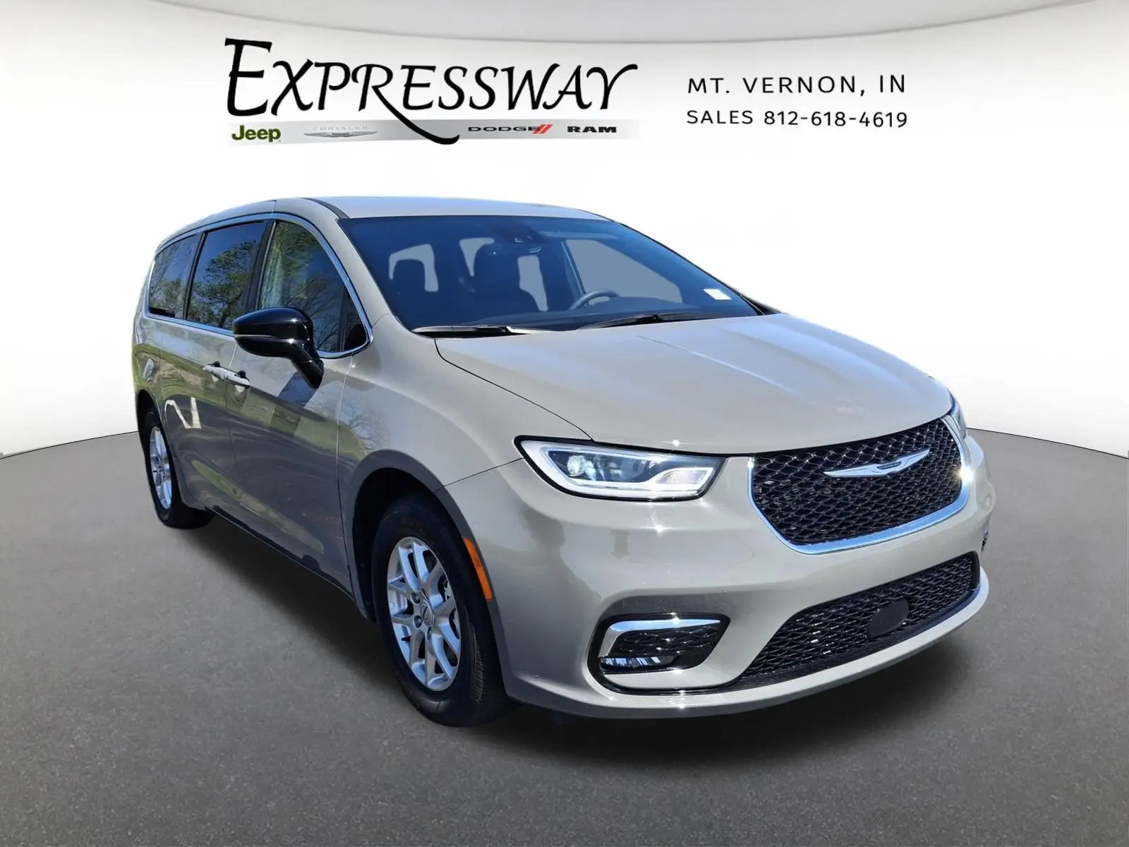 2025 Chrysler Pacifica Select photo 3