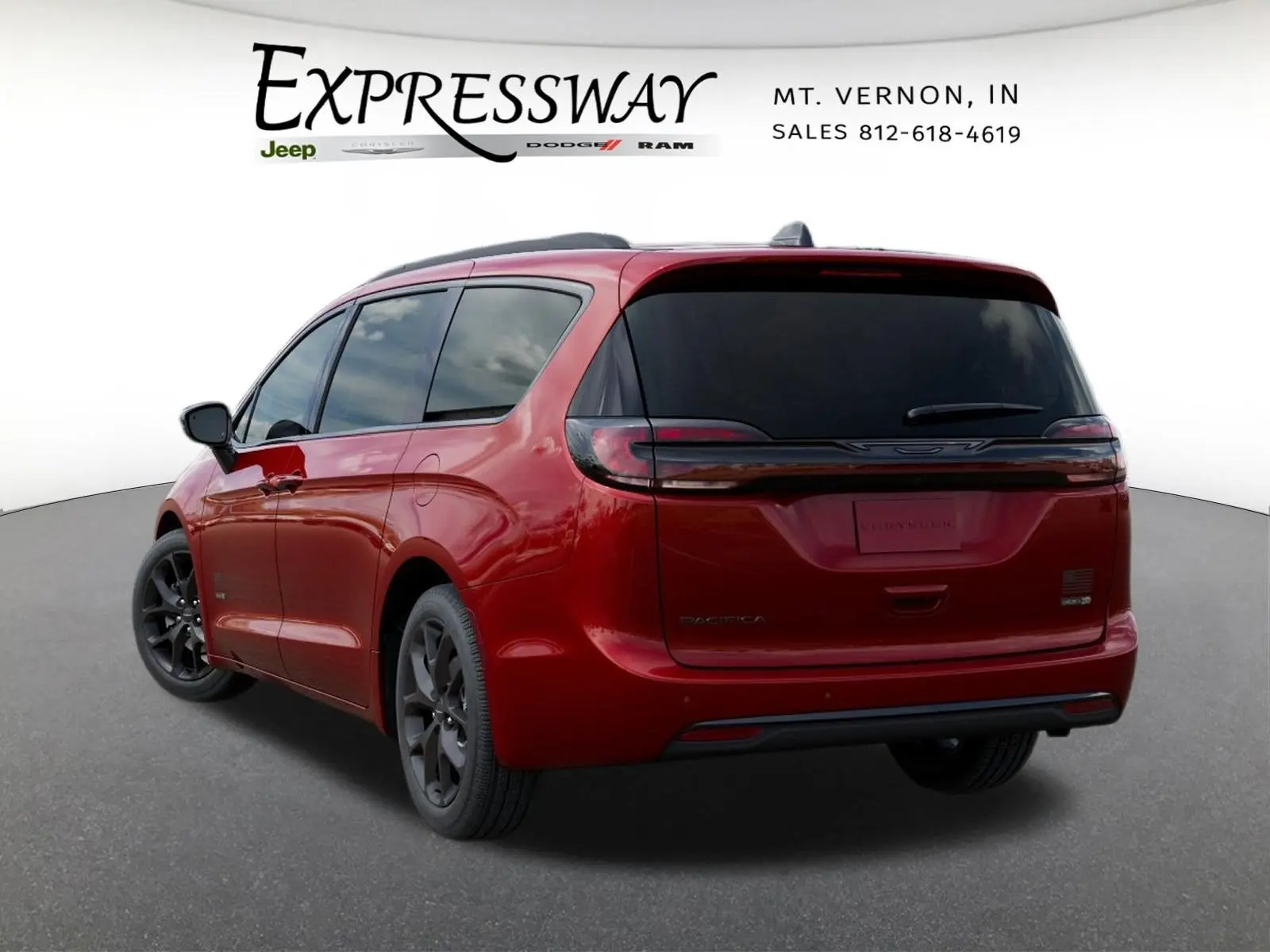2027 Chrysler Pacifica Select photo 3