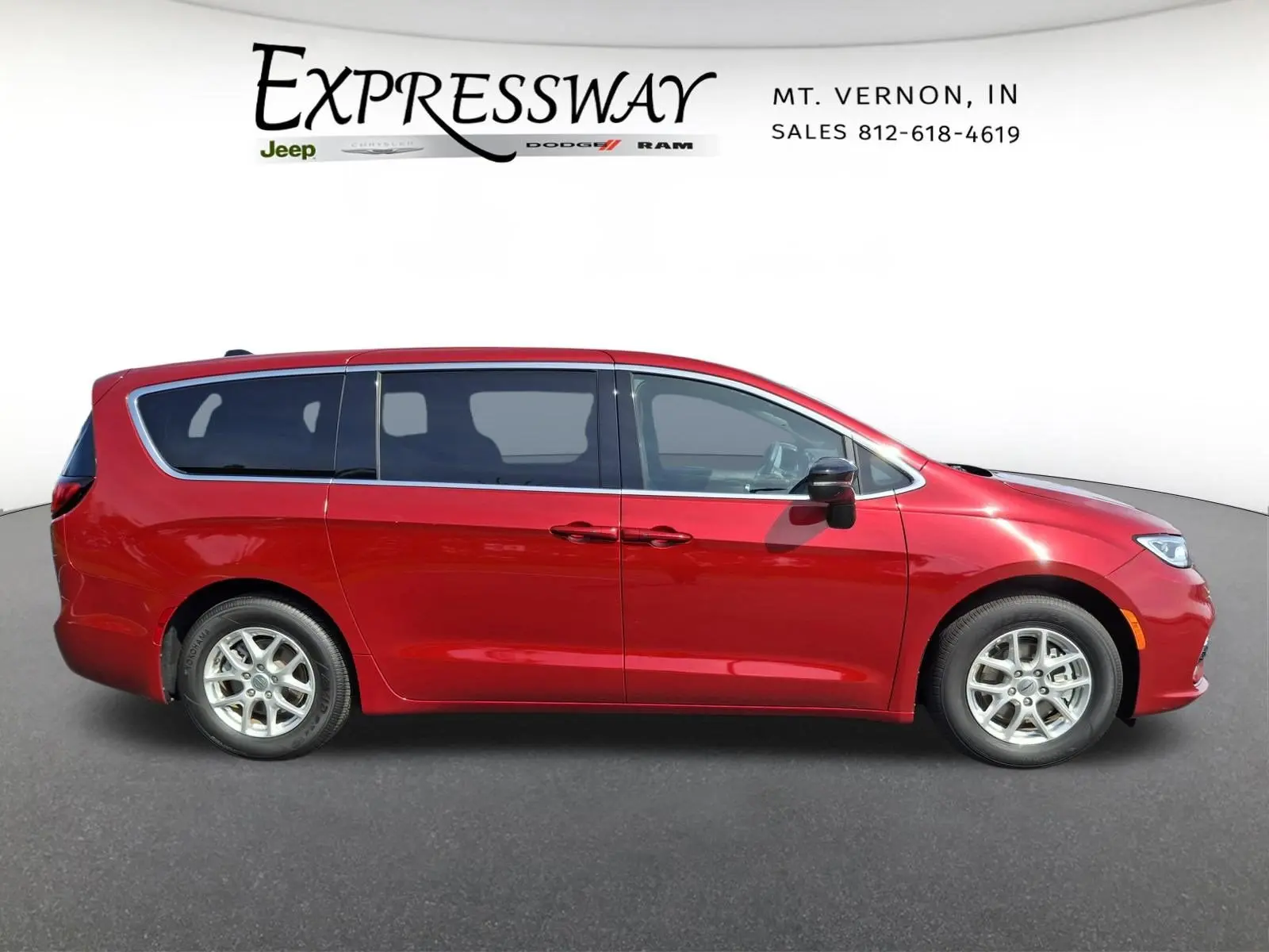 2025 Chrysler Pacifica Select photo 4