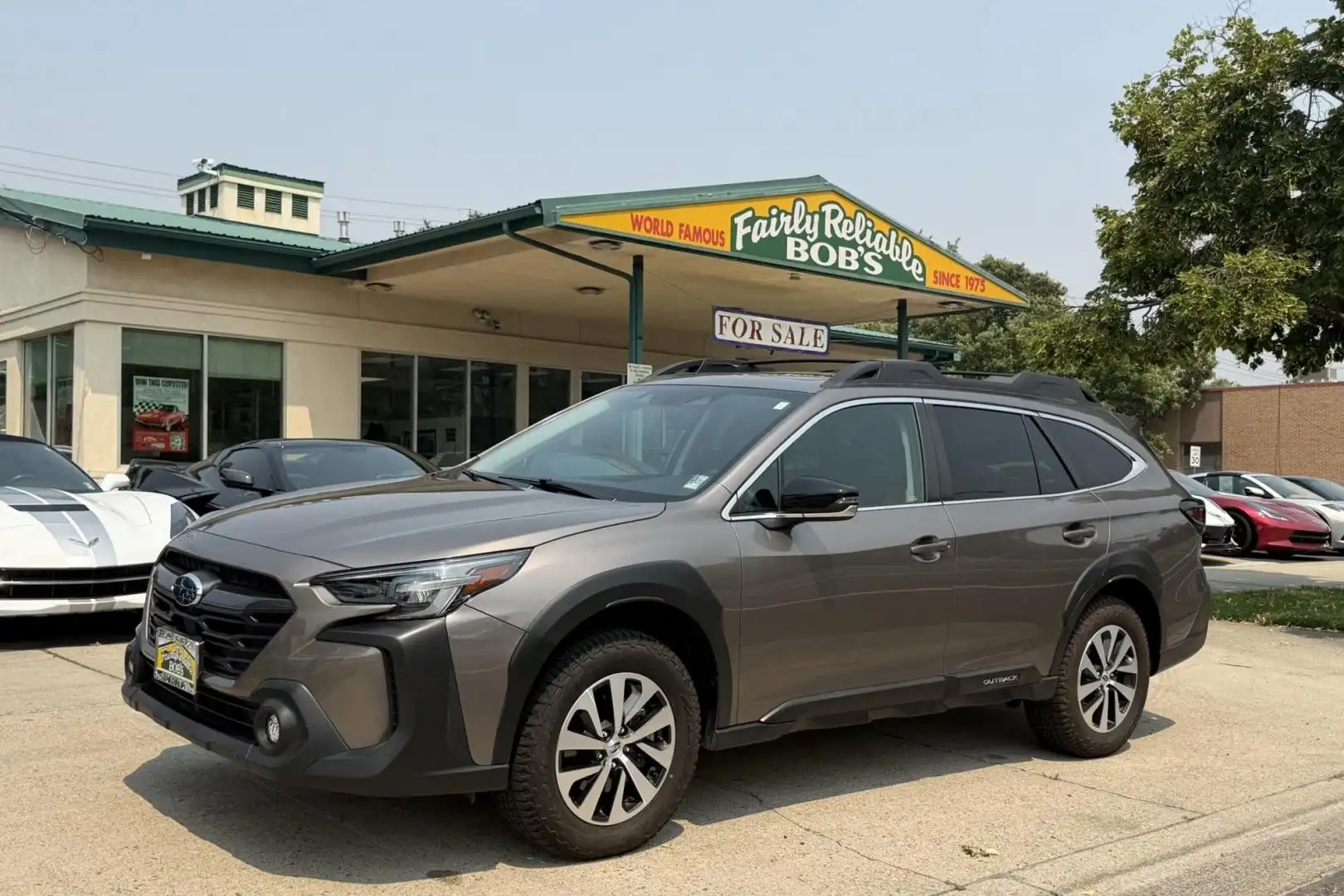 2024 Subaru Outback Premium's photo