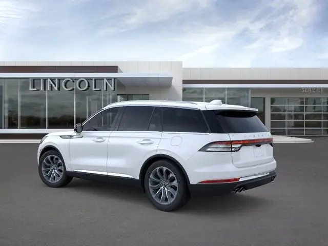 2026 Lincoln Aviator Reserve AWD photo 4