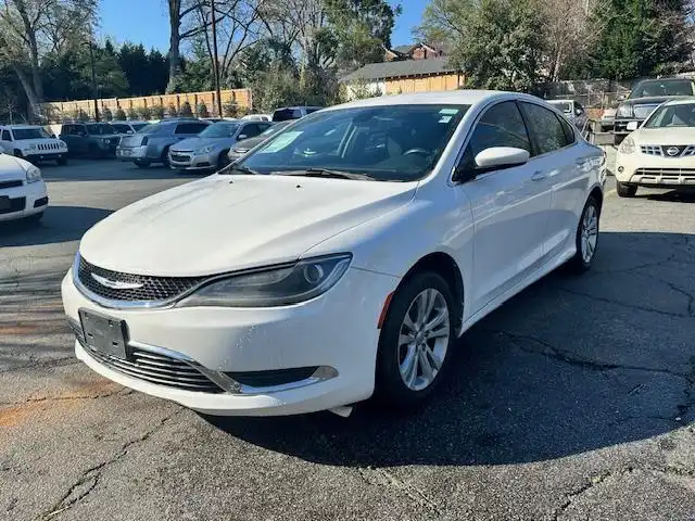 2016 Chrysler 200 Limited's photo