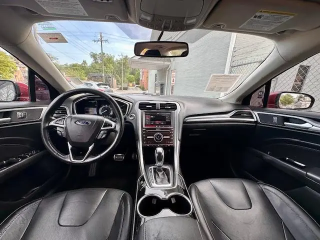 2016 Ford Fusion Titanium FWD photo 4