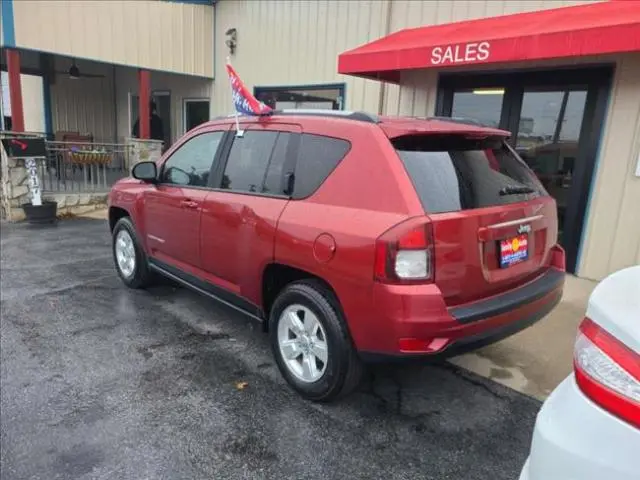 2016 Jeep Compass Sport photo 3