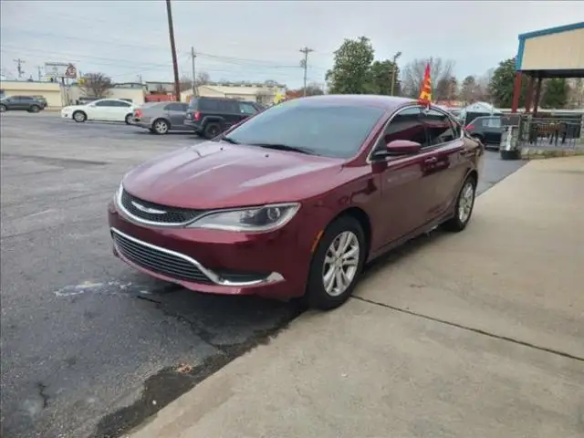 2015 Chrysler 200 Limited photo 1