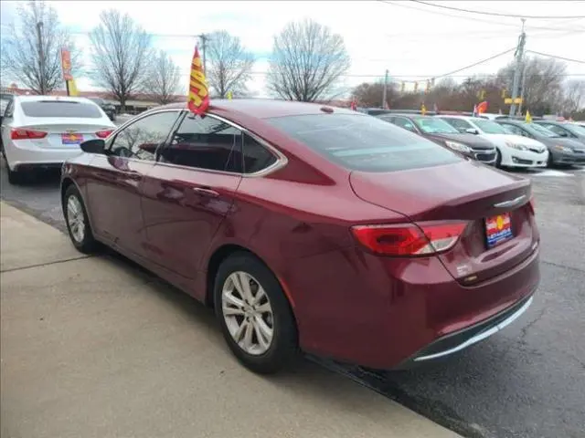 2015 Chrysler 200 Limited photo 4