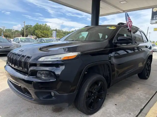 2015 Jeep Cherokee Altitude's photo