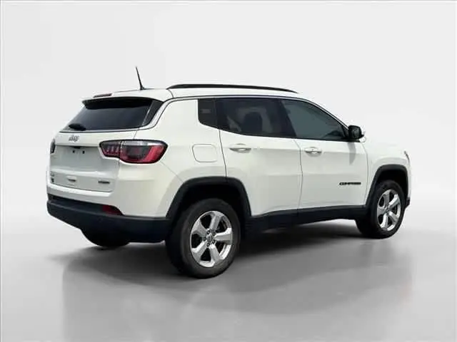 2018 Jeep Compass Latitude 4X4 photo 5