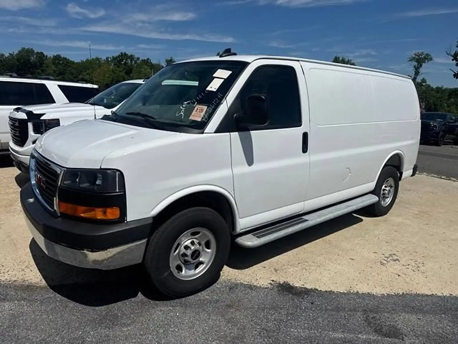 2025 GMC Savana 2500's photo