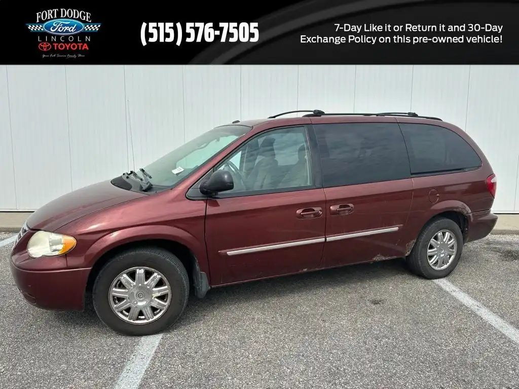 2007 Chrysler Town & Country Touring LWB's photo