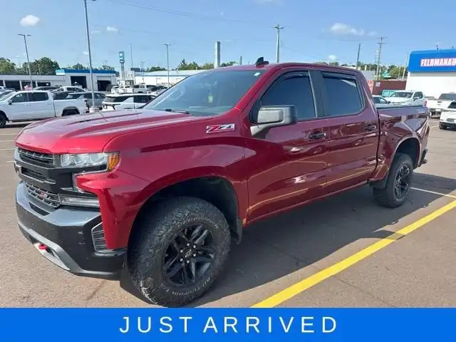 2022 Chevrolet Silverado 1500 LT Trail Boss 4X4 Crew Cab Short Box's photo