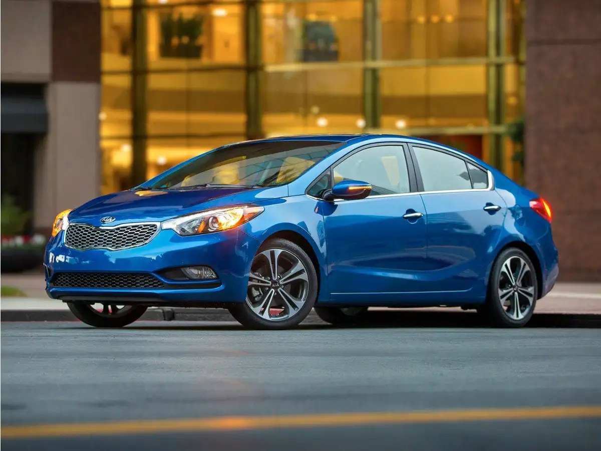 2016 Kia Forte LX AT's photo