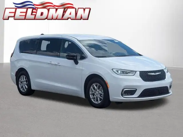 2025 Chrysler Pacifica Select photo 1