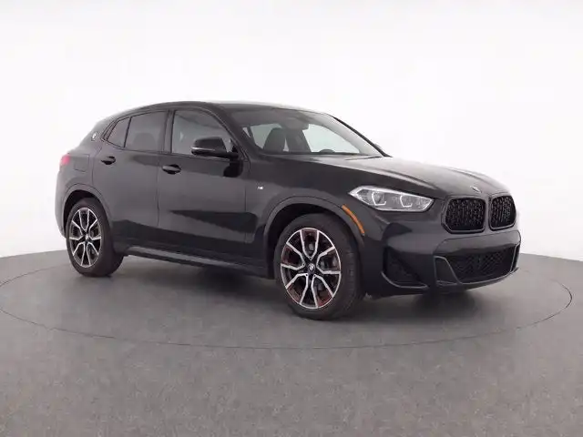 2022 BMW X2 sDrive28i's photo