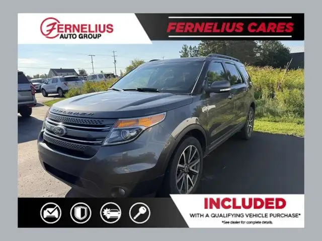 2015 Ford Explorer XLT 4WD photo 1
