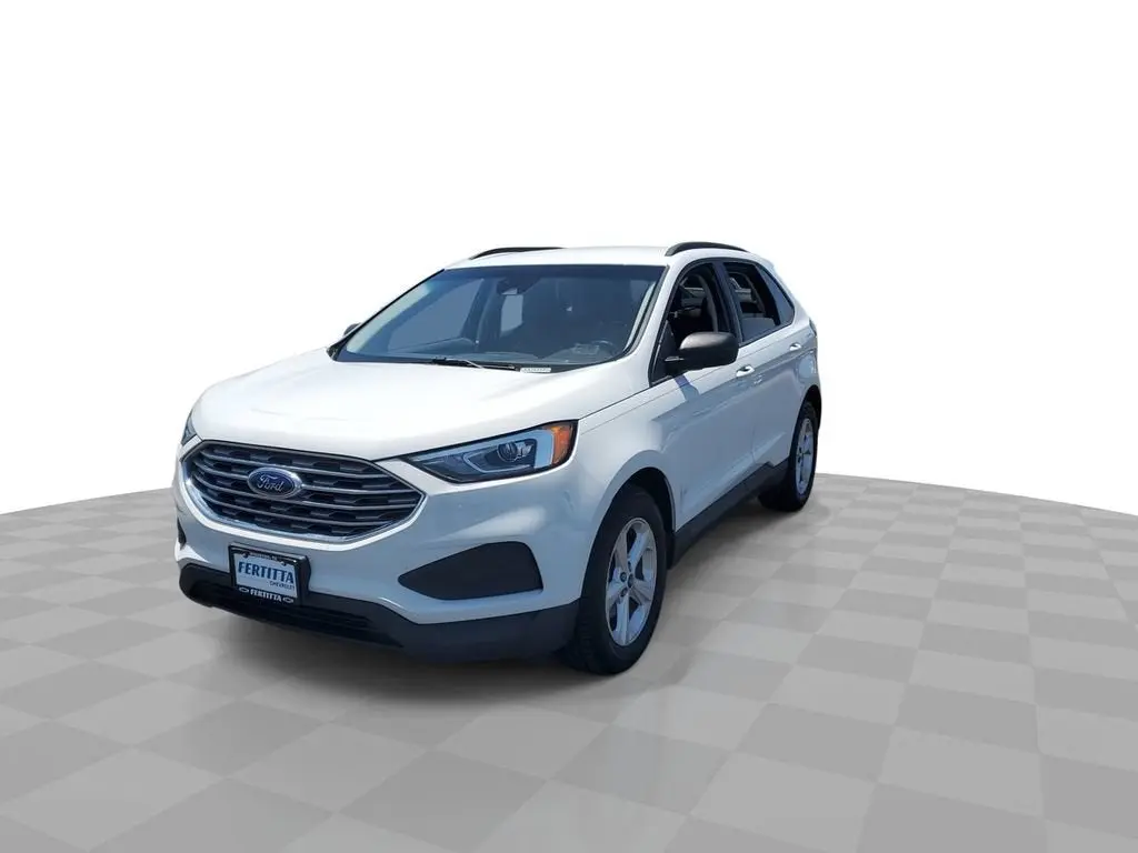 2020 Ford Edge SE photo 4