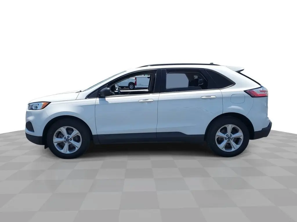 2020 Ford Edge SE photo 5