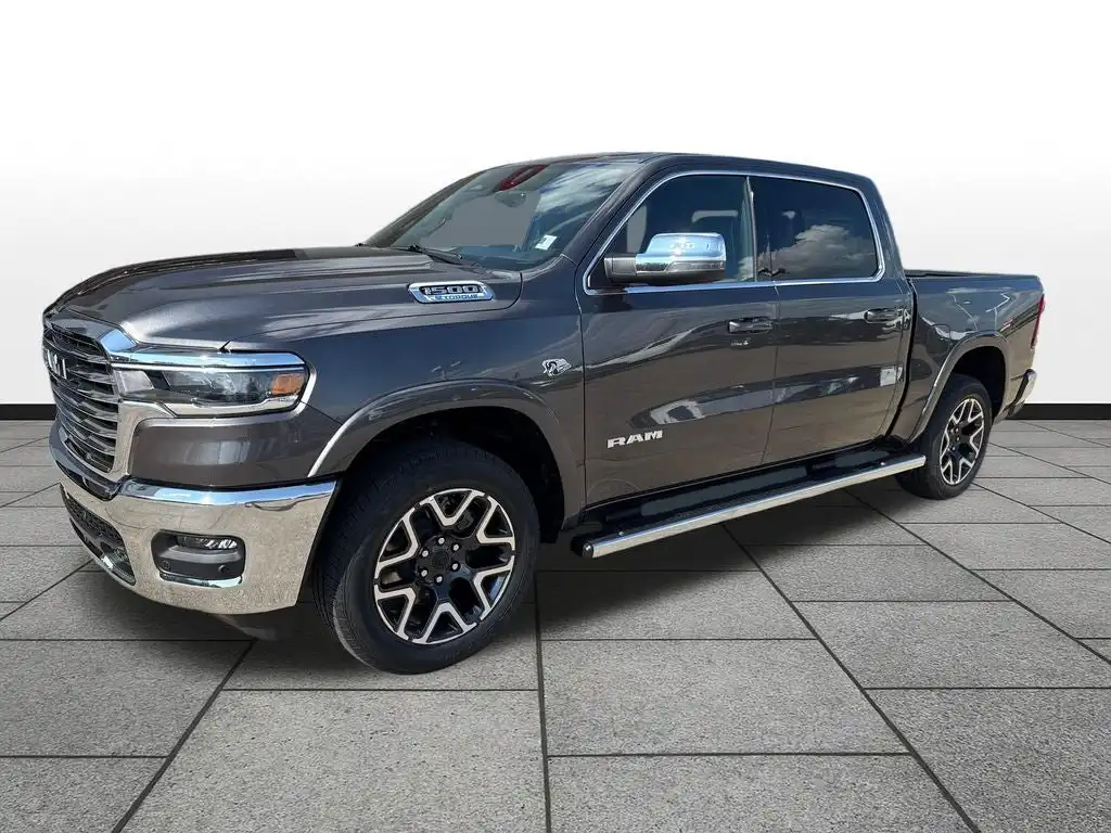 2026 RAM 1500 Laramie 4x4 Crew Cab 5'7's photo