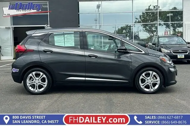 2019 Chevrolet Bolt EV LT Auto photo 3