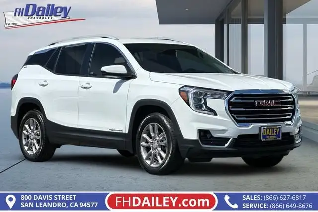 2024 GMC Terrain SLT AWD's photo