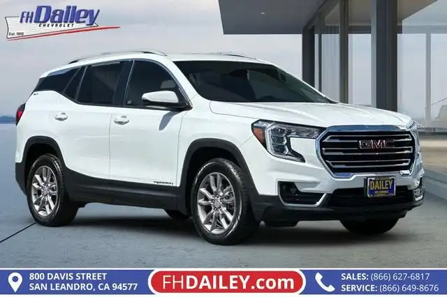 2024 GMC Terrain SLT AWD's photo