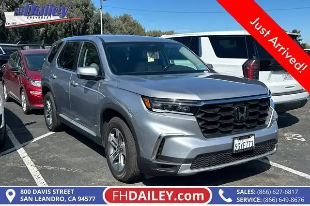 2023 Honda Pilot EX-L AWD 8-Passenger's photo
