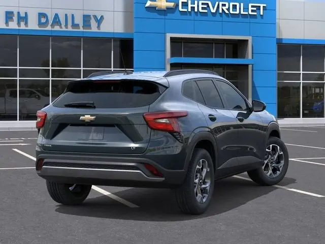 2026 Chevrolet Trax LT photo 5