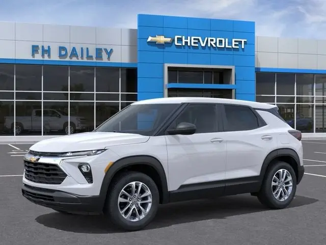 2026 Chevrolet Trailblazer LS photo 3