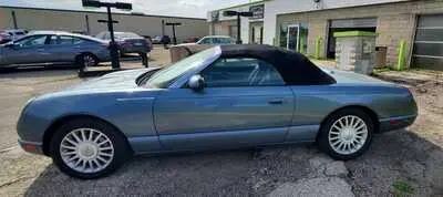 2005 Ford Thunderbird Deluxe photo 4