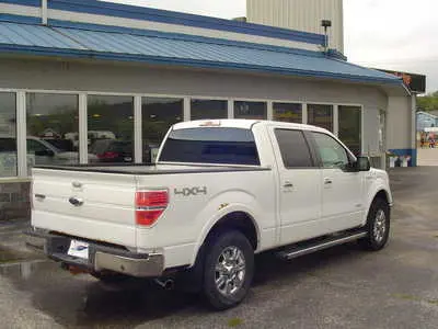 2012 Ford F-150 Lariat 4WD SuperCrew 145 in photo 5