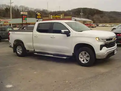2025 Chevrolet Silverado 1500 LT 4WD Crew Cab Standard Box's photo