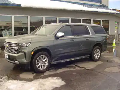 2023 Chevrolet Suburban Premier 4WD 1500's photo