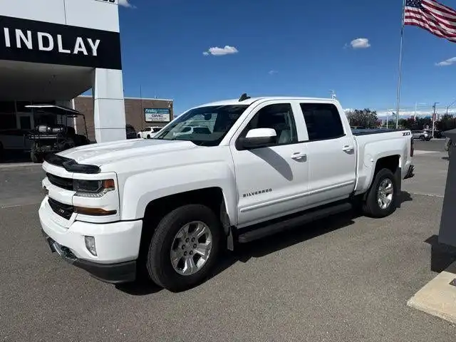 2018 Chevrolet Silverado 1500 LT 4WD Crew Cab Short Box's photo