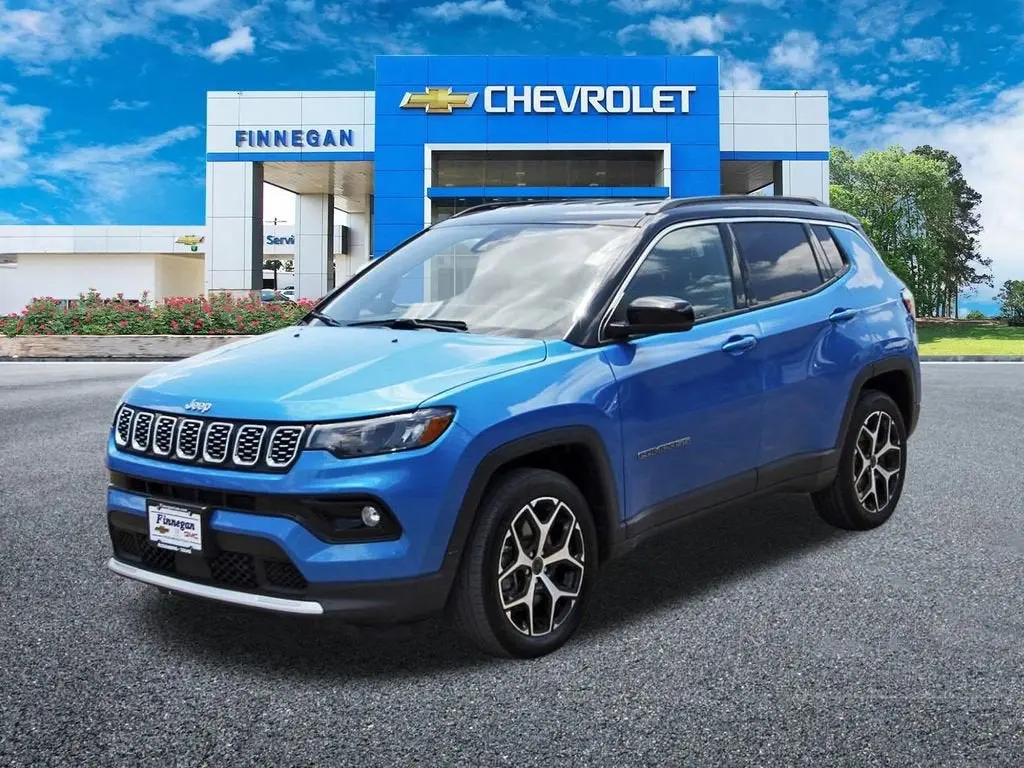 2025 Jeep Compass Limited 4X4 photo 3