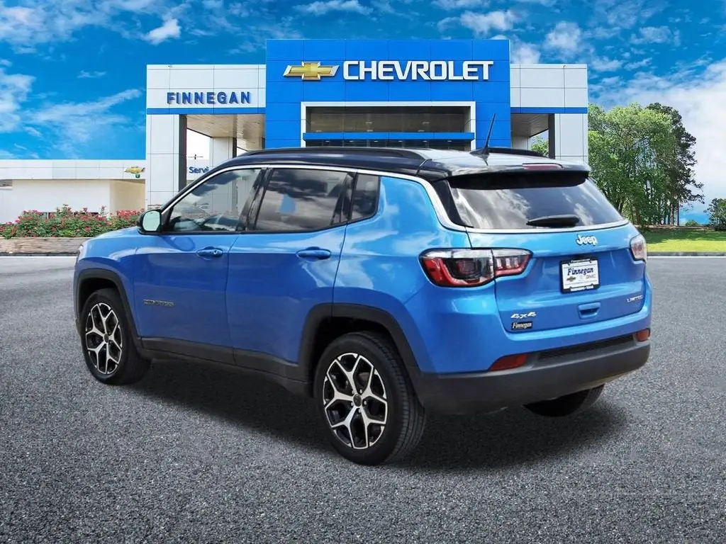 2025 Jeep Compass Limited 4X4 photo 5